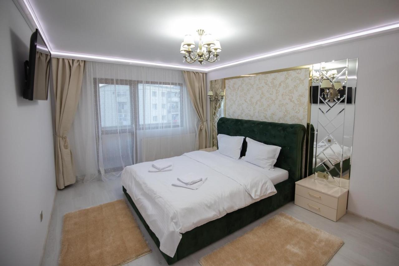 Apartament Gold Tîrgu Ocna Esterno foto